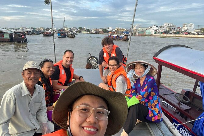 1-Day Cai Rang Floating Market-Biking & Cu Chi Tunnel Trip - Between the boats: how the biking section fits the Mekong rhythm