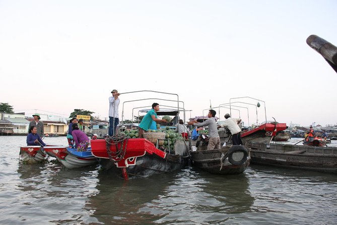 1-Day Cai Rang Floating Market-Vinh Long-Cai Be-Group of 10 Max - 4:30 AM Pickup and the Cai Rang Advantage