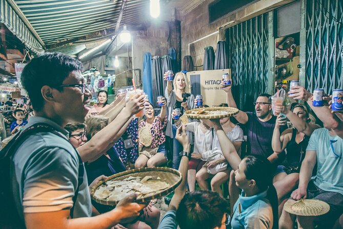 12 Tasting Street Food & Sightseeing By Scooter with Student - Stop 2: The Thích Quảng Đức Monument and a protest story you can’t skip