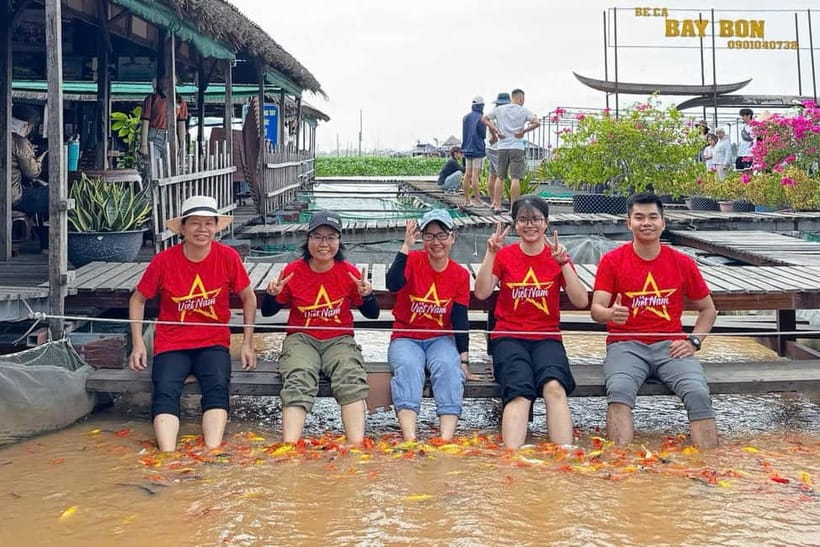 2-Day Mekong Delta Luxury Group Tour from Ho Chi Minh City - Can Tho Night Options: Ninh Kieu Wharf and the Market Walk