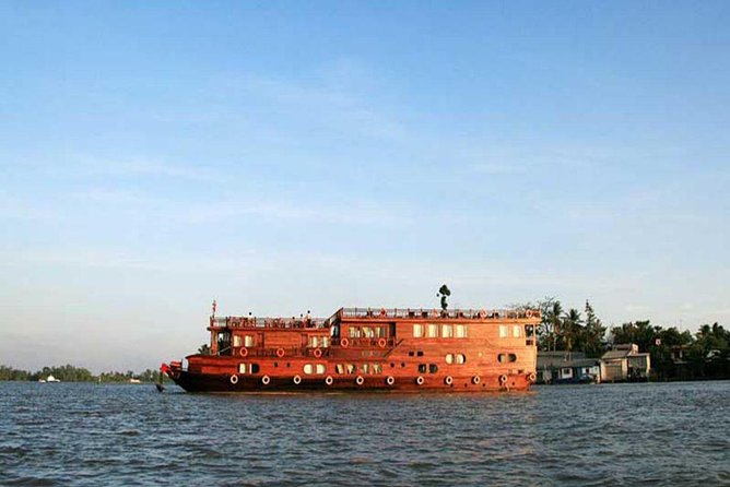 3-day Mekong Eyes Cruise Vietnam - Cambodia - Chau Doc Night: Getting Land Time After River Hours