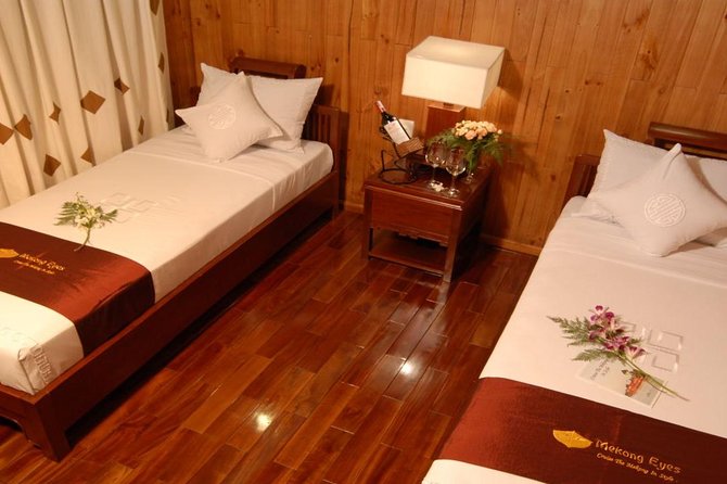 3-day Mekong Eyes Cruise Vietnam - Cambodia - Speedboat to Phnom Penh: Day 3 and the Cambodia Turn