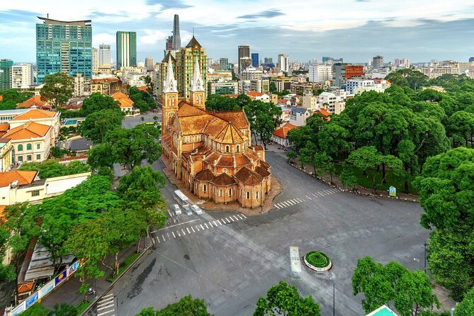 5-Day Explore Southern Vietnam | Best Tour Packages & Itinerary - Day 4: Cai Rang Floating Market Early Hours and the 10 Vo Ancient House