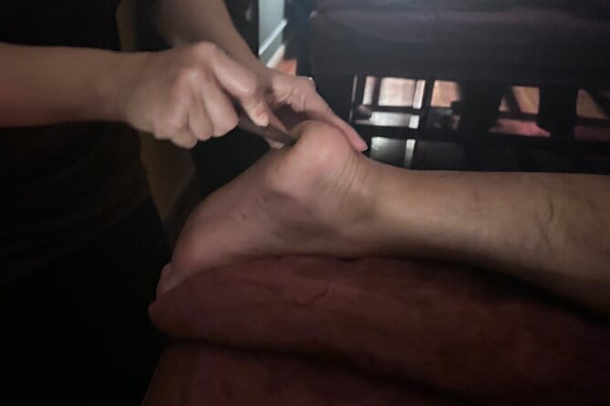 60 minutes Body Massage with Ginger Oil - The Studio Vibe: Clean, Friendly, and Attentive