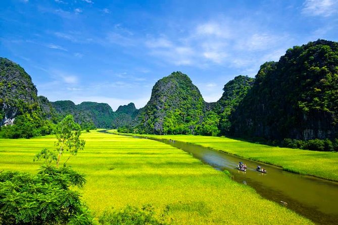 7 Days Package in Vietnam - Halong Bay: kayaking, swimming, and an overnight cruise feel