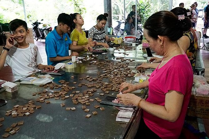 Authentic Mekong Delta Floating Market Full Day: Private or Group - Guide Quality: When Luc Shows Up, the Day Feels Easier