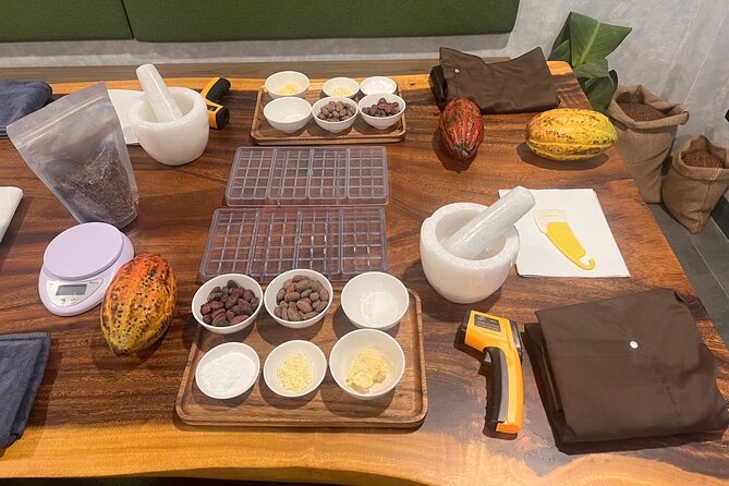 Bean to bar Chocolate Workshop in Ho Chi Minh City - Turning paste into your chocolate bar: ingredients and tools you’ll use
