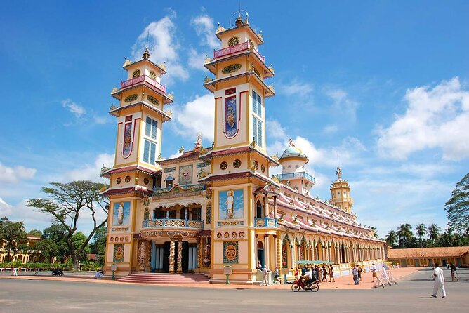 Black Virgin Mountain, The Great Divine Temple & Cu Chi Tunnels - The Great Divine Temple (Cao Dai Holy See): a 30-minute stop that makes the day click