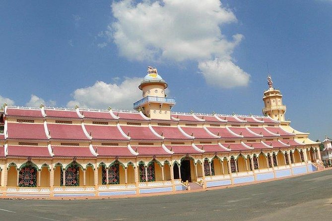 Cao Dai Temple And Black Lady Mountain Day Tour - Lunch and the Tay Ninh Route: What the Road Feels Like