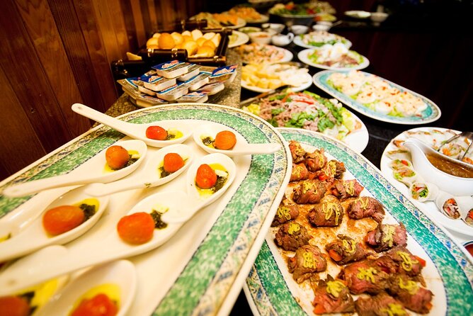 Cruise Dinner On Saigon River - The Meal: Vietnamese Dinner Served On Board
