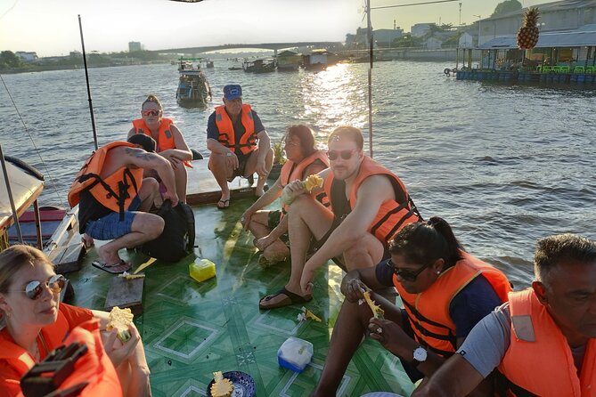 Deluxe Mekong Delta Tour to Floating Market 2 Days 1 Night Trip - Vinh Trang Pagoda: a style-mix you’ll actually notice