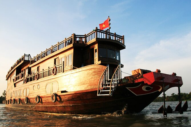 Dragon Eyes Mekong Delta Cruise 2Days 1 Night - Day 2 Cai Be start: morning cruise and tea break timing