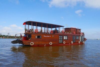 Dragon Eyes Mekong Delta Cruise 2Days 1 Night - The Mekong River day: how the cruise pace keeps it relaxing
