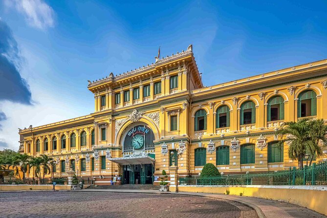 Essential Saigon Walking Tour: All Must-see - What you get from the guide: stories, customs, and those extra touches