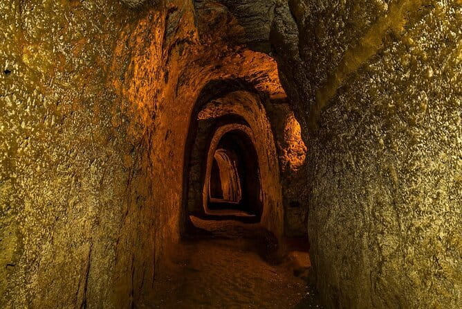Exploring Ho Chi Minh City and Cu Chi Tunnels - Key reasons to go