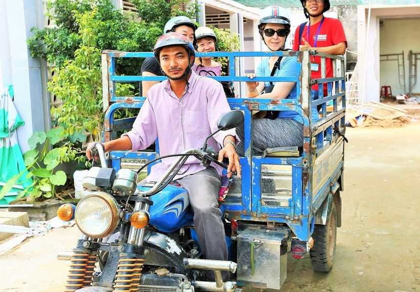From Ho Chi Minh City: Mekong Discovery Tour - Bee farm and honey: the day’s sweetest surprise after the candy