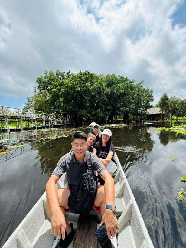 From Ho Chi Minh City: Tan Lap Floating Village Eco Day Tour - Saigon to the Mekong: what the ride is really like
