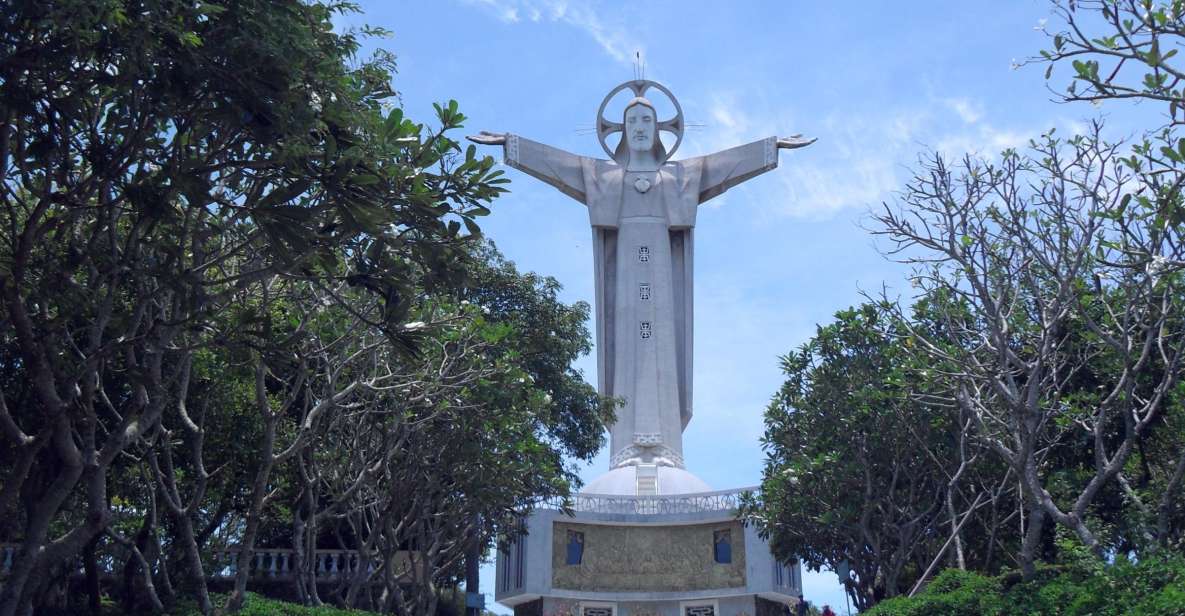 From Ho Chi Minh city: Vung Tau Beach Private Day Tour - Lunch by the water: included, and actually useful