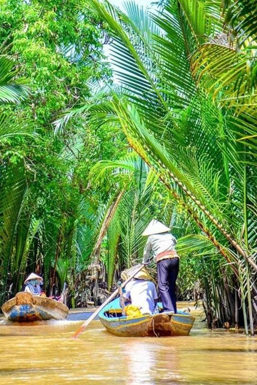 From Ho Chi Minh: Cu Chi Tunnels & Mekong Delta Full Day - Mekong Delta by boat and rowboat: mother river views and shady canal time
