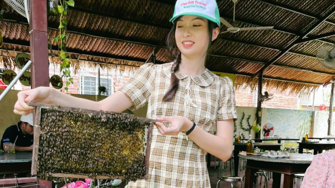 From Ho Chi Minh: Mekong Delta Tour to My Tho & Ben Tre 1Day - The Morning Drive and Vinh Trang Pagoda Stop