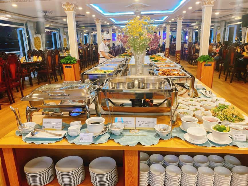 From Ho Chi Minh: Private Table Dinner on cruise Saigon - Booking caution signs: boat mismatch, seafood limits, and tight seating