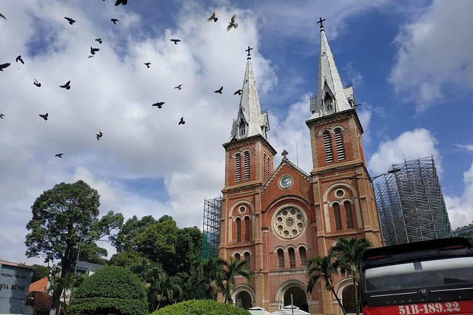 Full-Day Cu Chi Tunnels with Ho Chi Minh City Tour - Cho Lon Market and Chinatown Time for Real-Life Browsing