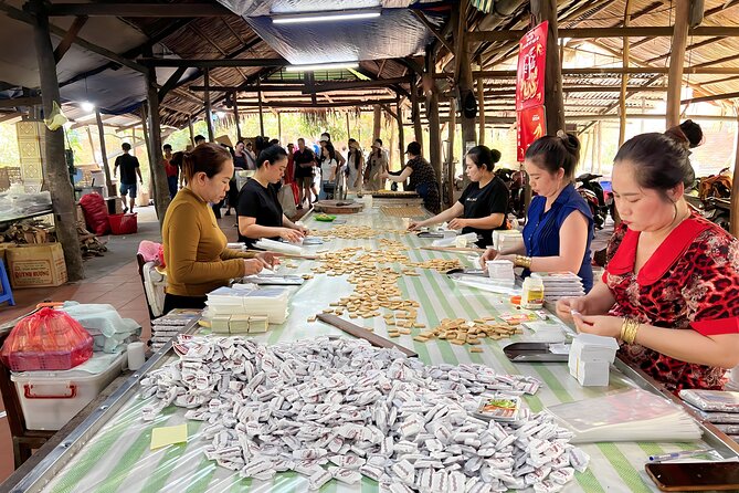 Full Day Guided Mekong Delta Day Tour in Vietnam (Multilingual) - Vĩnh Tràng Pagoda: the cultural reset you’ll be glad you have