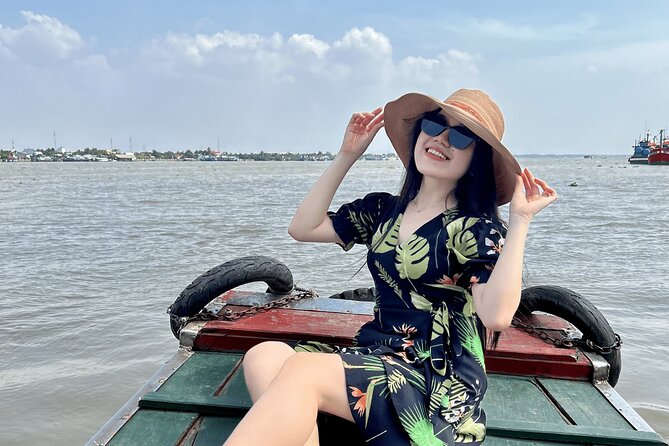 Full Day Guided Mekong Delta Day Tour in Vietnam (Multilingual) - Lunch, snacks, and comfort on an 8-hour schedule
