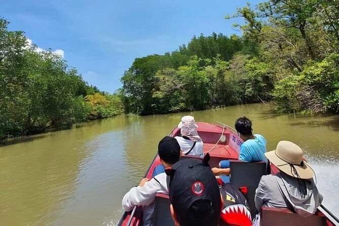 Full Day Tour in Can Gio Mangrove Biosphere Reserve - Stop 4: Lunch with local chefs, then time to cool off