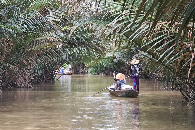 Half Day Dusk on the Mekong -Sunset in Paradise - Rowing into quieter branches (and why it’s worth the time)