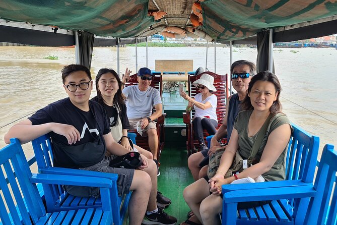 Half Day Dusk on the Mekong -Sunset in Paradise - Lunch or dinner, plus the snack-and-sip rhythm