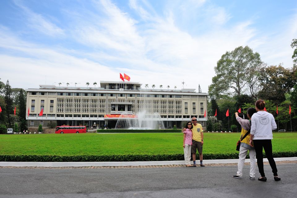 HCMC: English or German War History Tour: Tunnels & Museums - Why This HCMC War History Tour Works in One Full Day