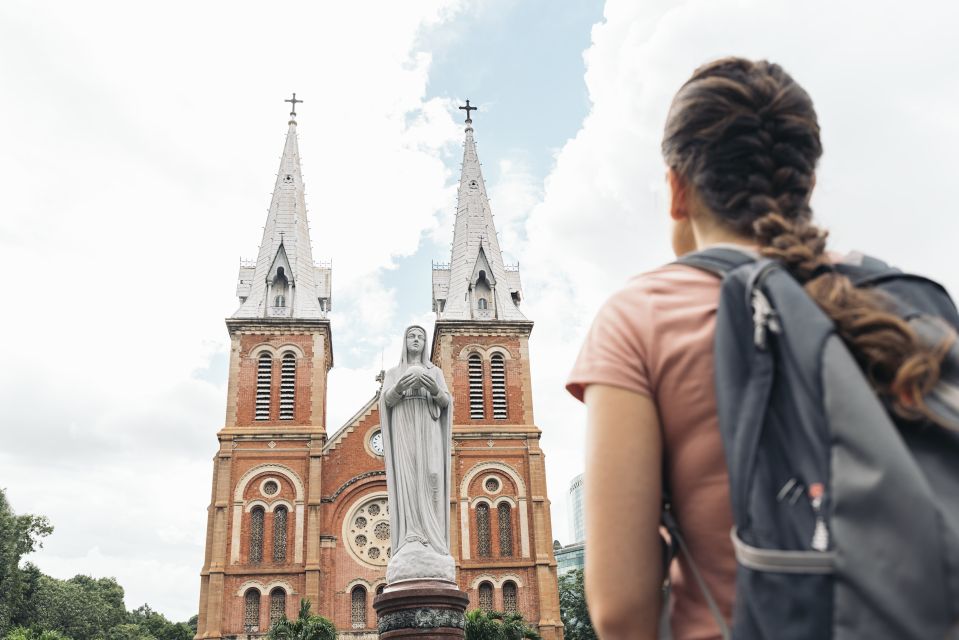 HCMC: English or German War History Tour: Tunnels & Museums - Notre-Dame Cathedral and the Central Post Office: French-Saigon Landmarks