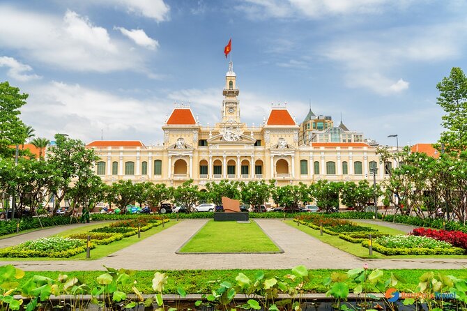 Historical Walking Tour of Saigon - Saigon Notre Dame Cathedral: photos, history cues, and street context