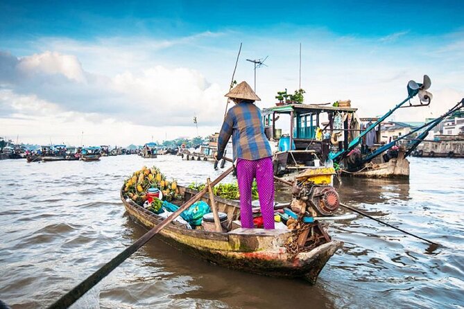 Ho Chi Minh: Best Price Should Visit Mekong Delta - Rowing boat under coconut shade: the slowest part of the day