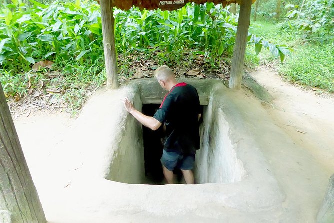 Ho Chi Minh: Best Seller of Cu Chi Tunnel & Mekong Delta Cruise - Guides and Group Energy: How This Tour Should Feel