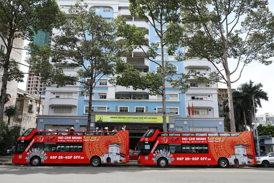 Ho Chi Minh City: 1 ROUND SAIGON-CHO LON CITY TOUR CHINATOWN - Ben Thanh West Gate: getting on without stress
