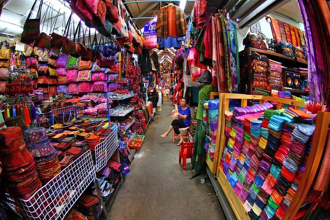 Ho Chi Minh City: Chinatown Hidden Treasures – Free Walking Tour - Stop 2: Nghĩa An Hoi Quán and why meeting halls matter