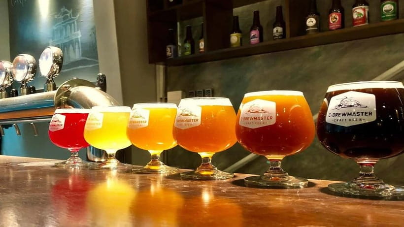 Ho Chi Minh City Craft Beer Tour: Saigon Snacks & Night Ride - The street food pairings: what you eat with your beer