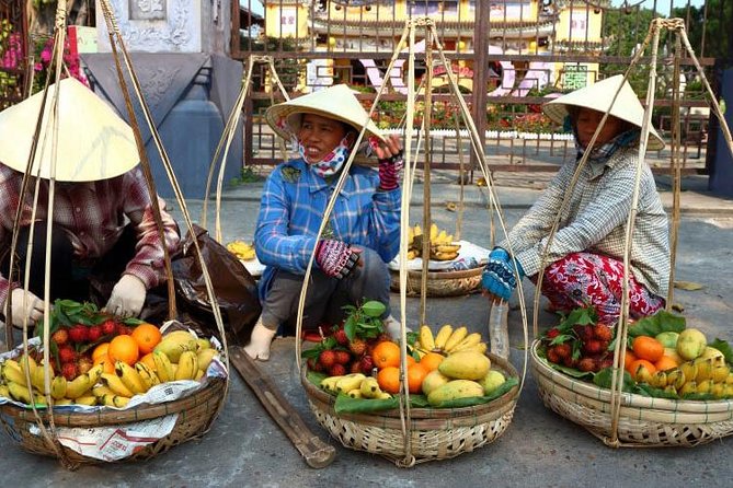 Ho Chi Minh City Half Day Tour - Central Post Office and Saigon Opera House: French-era grandeur in the middle of town