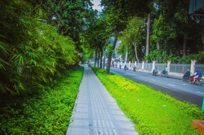 Ho Chi Minh City Half Day Tour - Hotel pickup in Districts 1, 3, and 4: less time in the chaos