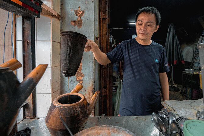 Ho Chi Minh City: Hidden Bunker & Vietnam War - Free Walking Tour - Meeting a Guide’s Family World (and Why It Matters)