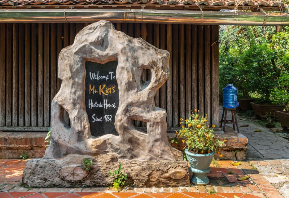 Ho Chi Minh City: Mekong River Delta Day Trip with Boat Trip - Vinh Tràng Pagoda: where the day slows down