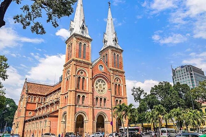 Ho Chi Minh City Private Tour Full Day - Lunch break: a Vietnamese buffet-style meal that keeps the day moving