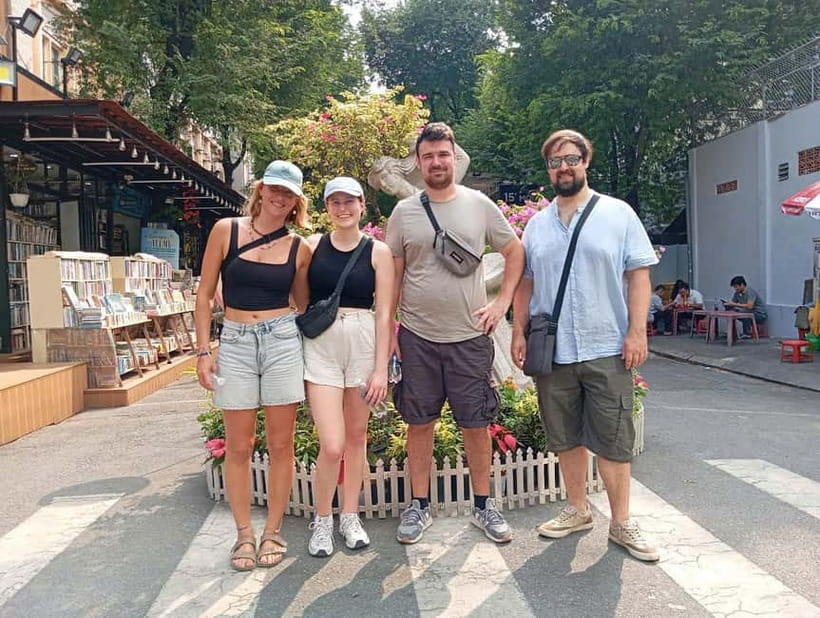 Ho Chi Minh City: Private Walking Tour with a Guide - Ben Thanh Market trading energy and the Hindu Temple stop