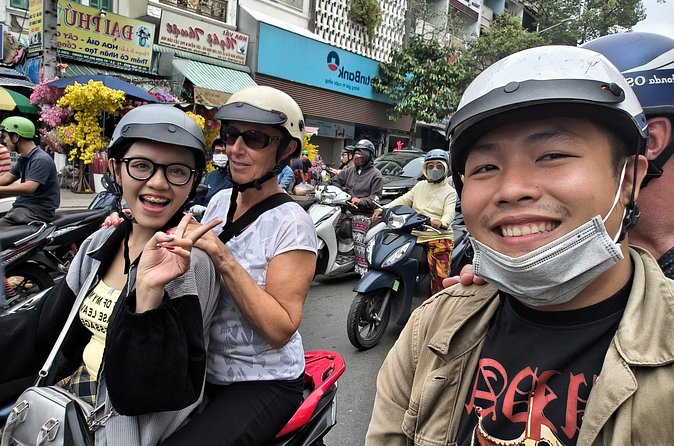 Ho Chi Minh City Sightseeing & Culture Tour By Scooters - Nguyen Hue Street: Classic Boulevard Energy, Plus Route Momentum