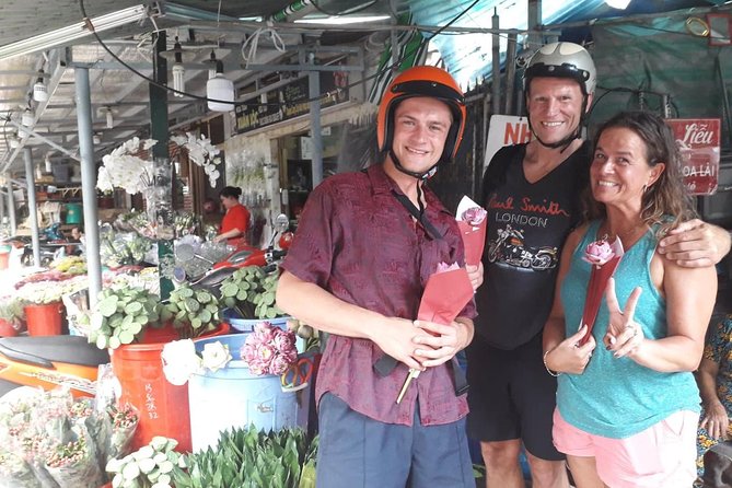 Ho Chi Minh City Sightseeing, nightlife Saigon, Local Markets - What you’ll see: Saigon landmarks, markets, and the history stop that lands hard