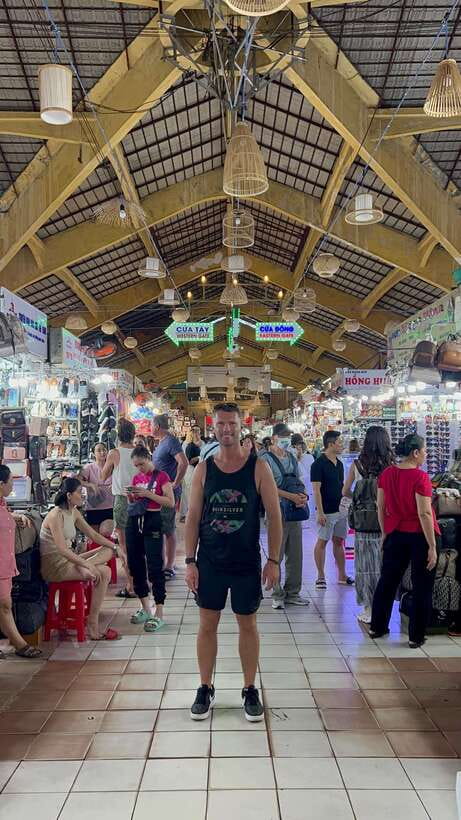 Ho Chi Minh City Sightseeing Private Tour With Funny Guide - Saigon Central Post Office: a classic you can actually enjoy