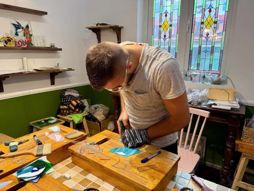 Ho Chi Minh City: Stained Glass Art Workshop in Saigon - Key things to know before you book