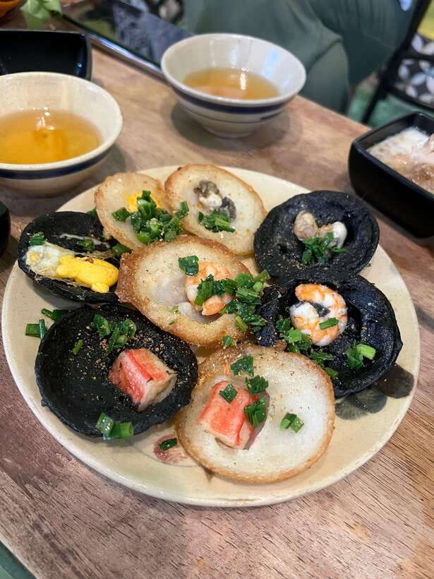 Ho Chi Minh City Street Food Private Tour With Female Guide - Key highlights at a glance